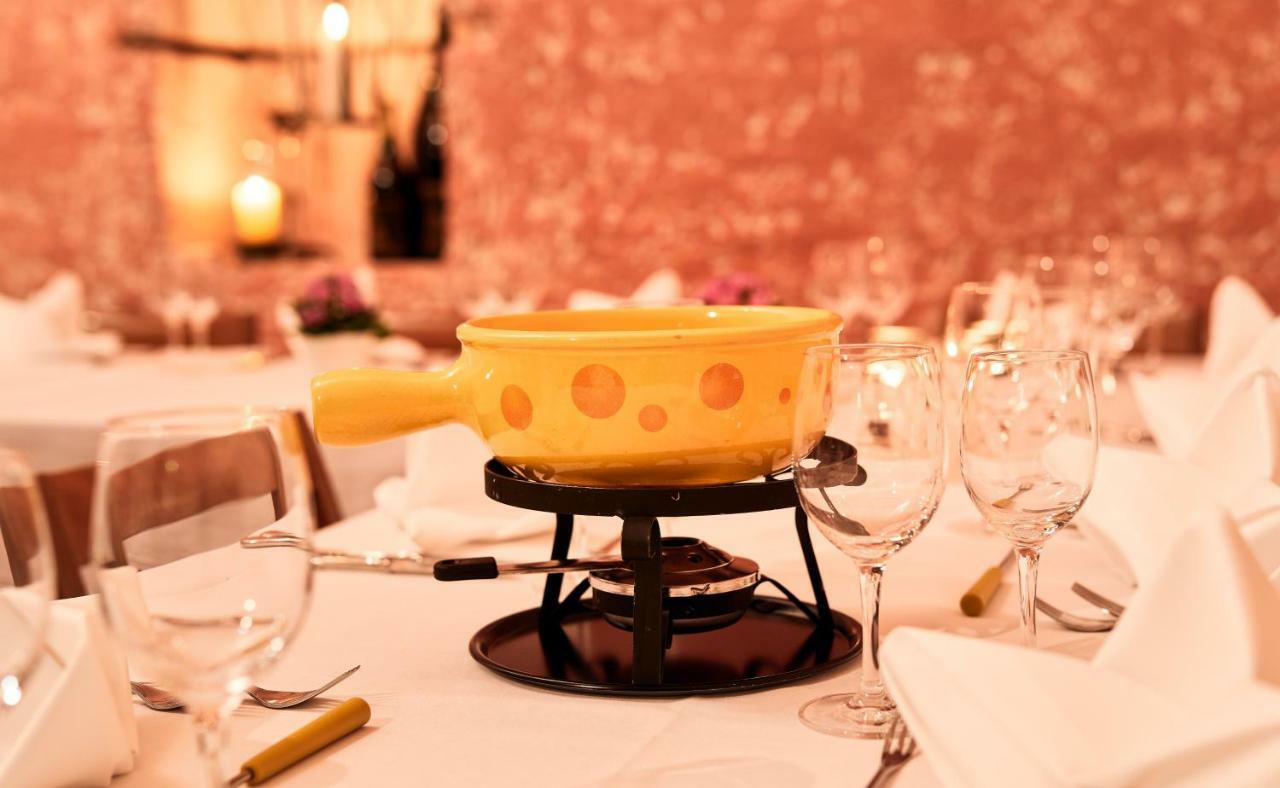 Hotel Restaurant Kreuz Kaiserstuhl Esterno foto